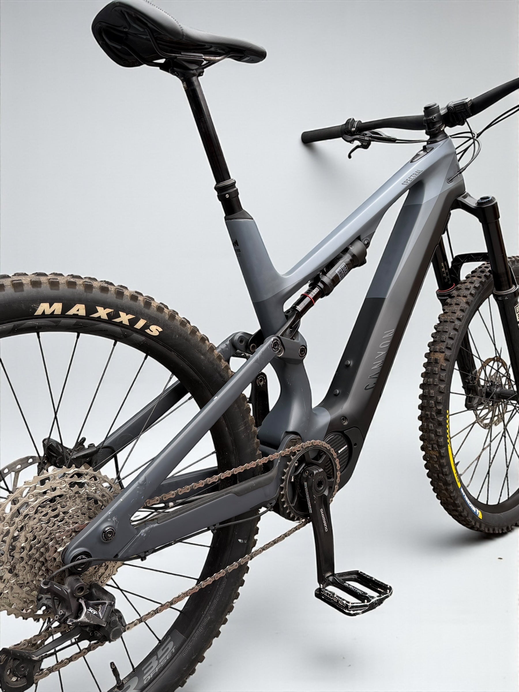 Large / Canyon Spectral:ON CF 7 Full Suspension Electric Mountain Bike / EMTB / E-BIKE / Mtb