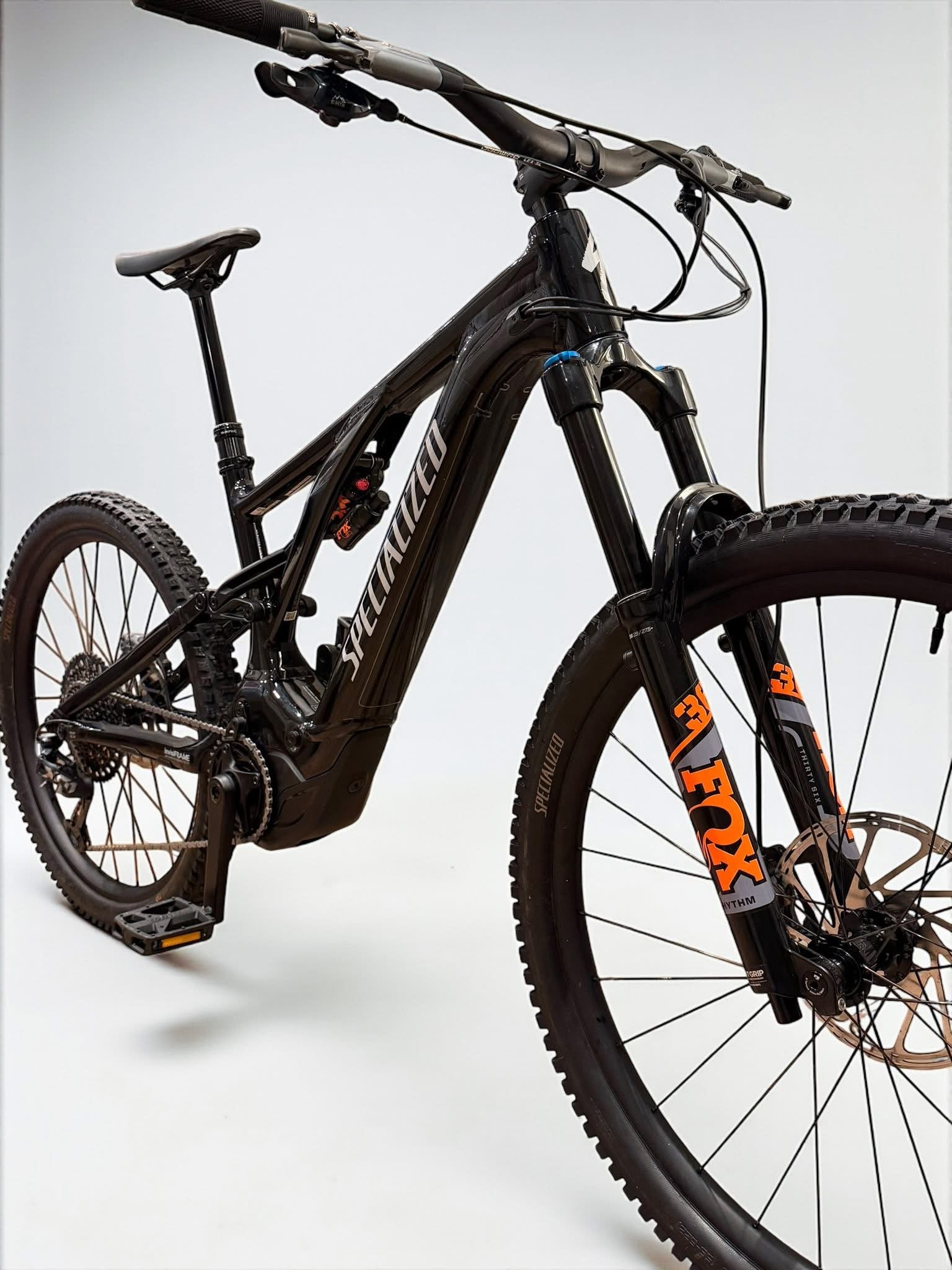 Large - S4 - 219 Miles - Specialized Levo Comp Alloy