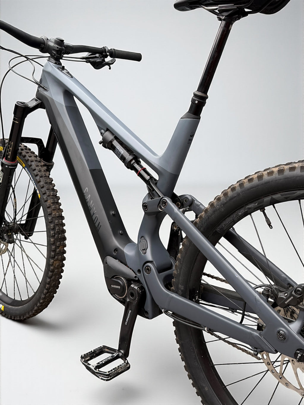 Large / Canyon Spectral:ON CF 7 Full Suspension Electric Mountain Bike / EMTB / E-BIKE / Mtb