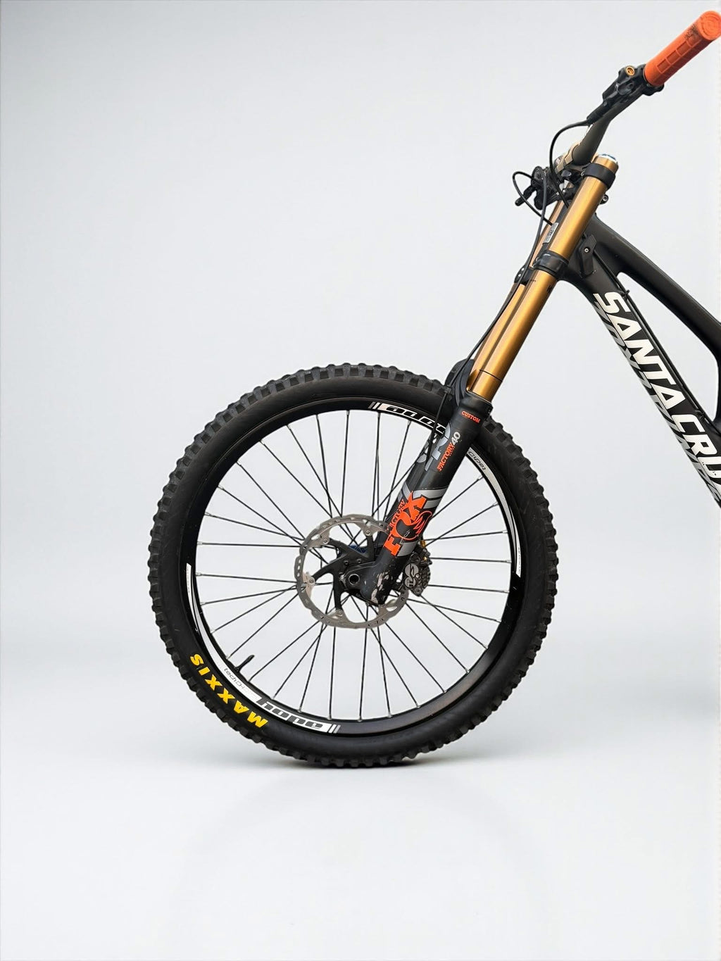 Large - Santa Cruz V10 CC