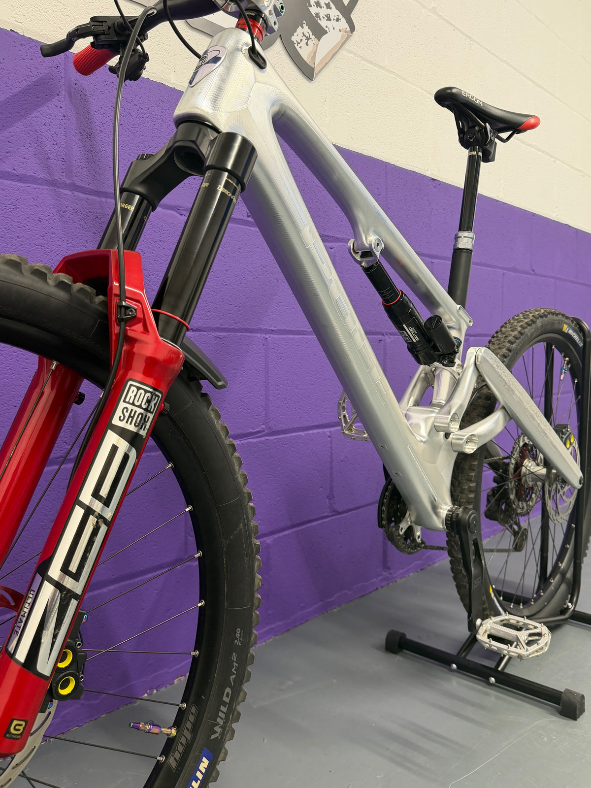 Medium - Pole Vikkela full suspension mountain bike - UPGRADED - SUPER RARE