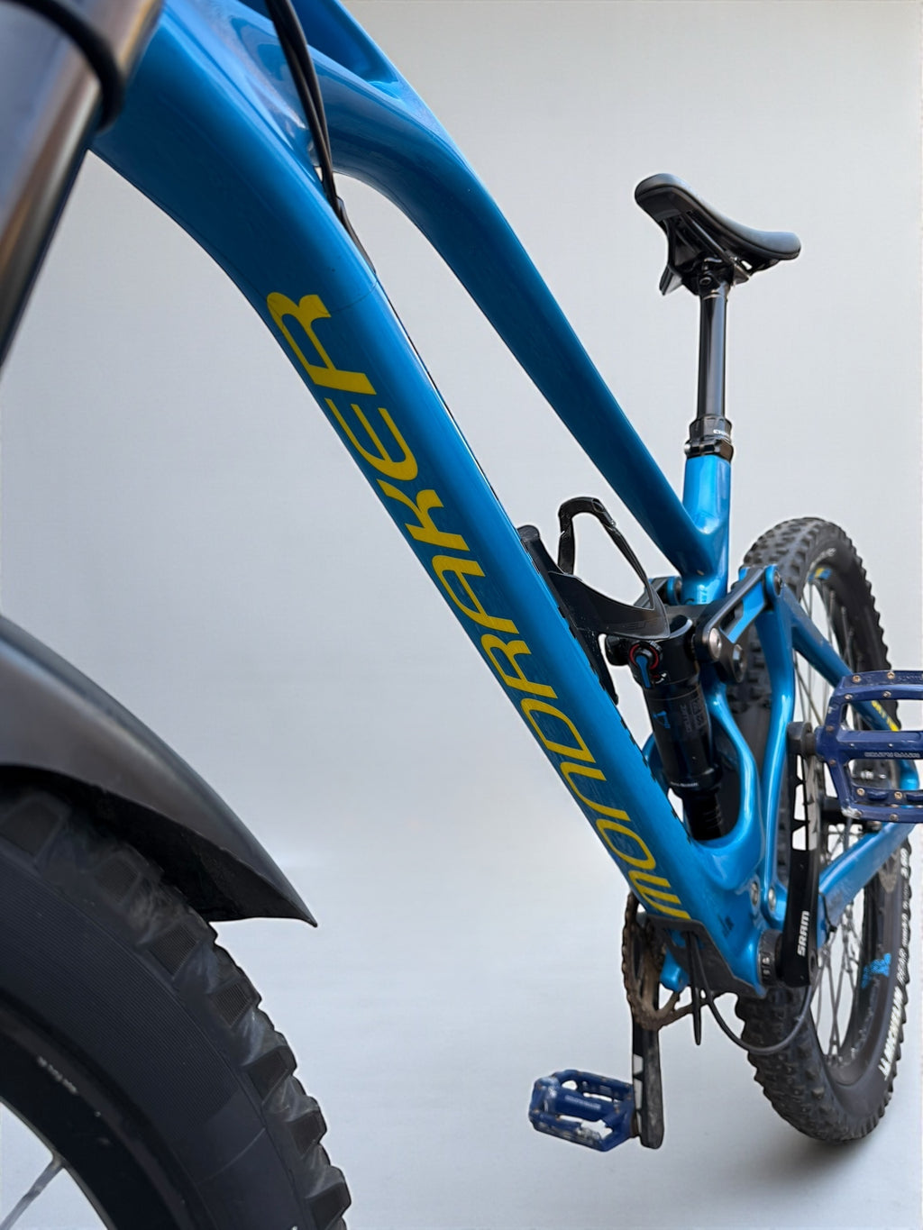 Medium / Mondraker Foxy Carbon R Full Suspension Mountain Bike / MTB / Rockshox