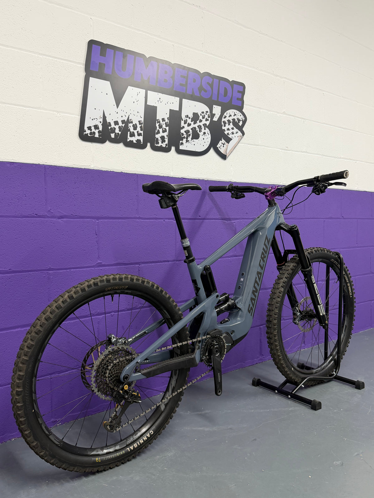 Medium / 2023 Santa Cruz Heckler C MX Full Suspension Electric Mountain Bike / EMTB / MTB