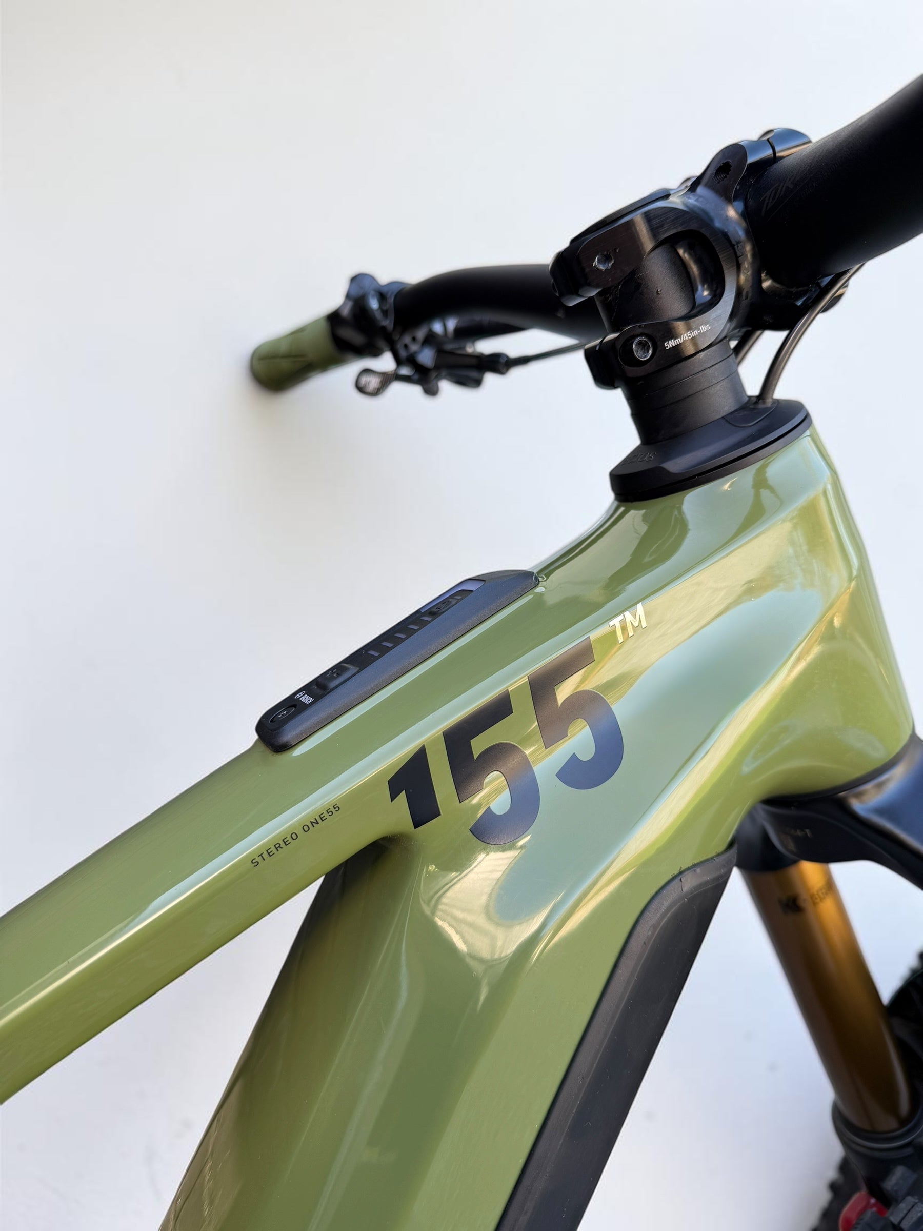 Medium - 452 Miles - Cube Stereo Hybrid One55 TM 750