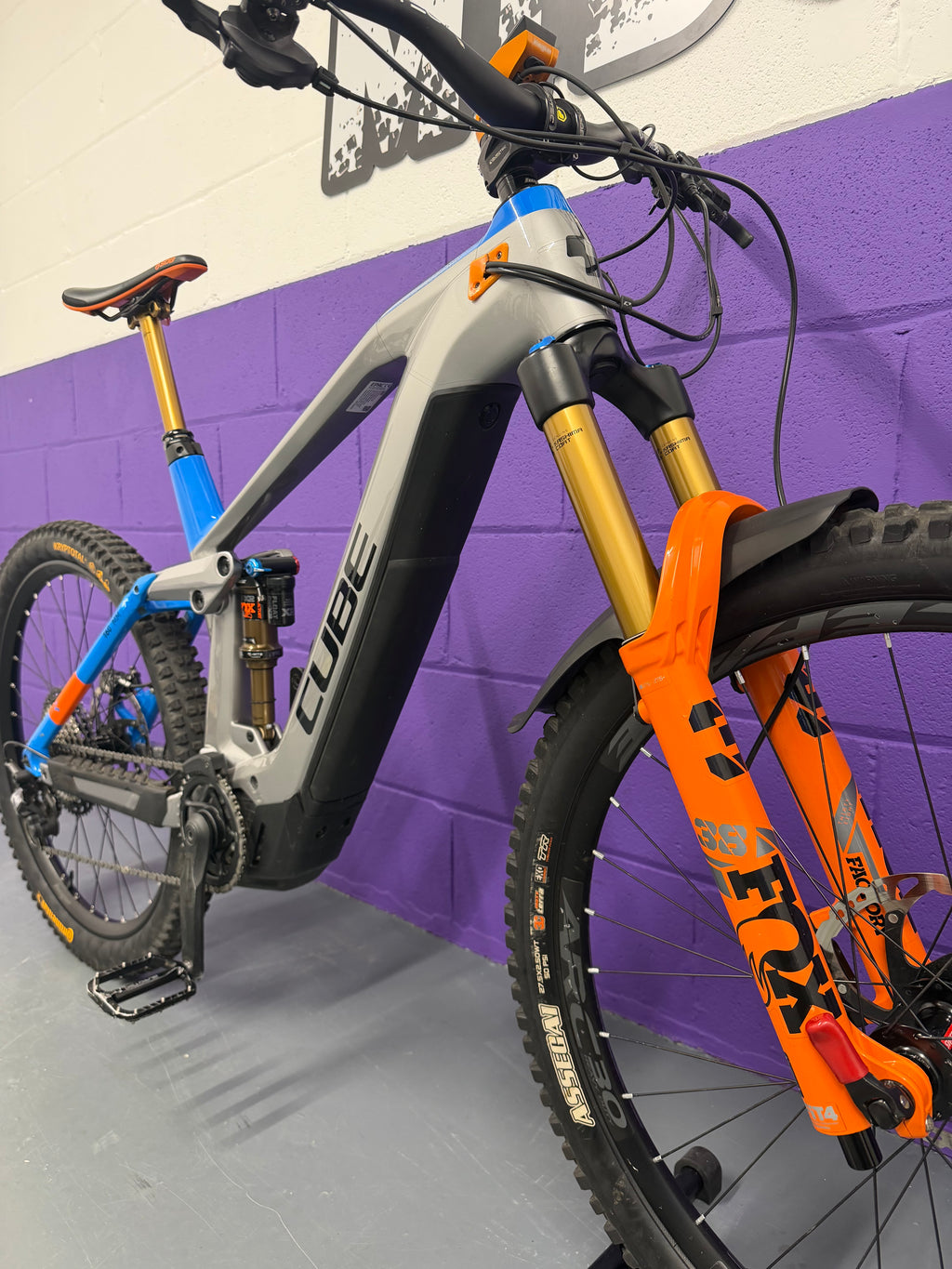 Large / Cube Stereo Hybrid 160 ActionTeam / EMTB / E-BIKE / MTB