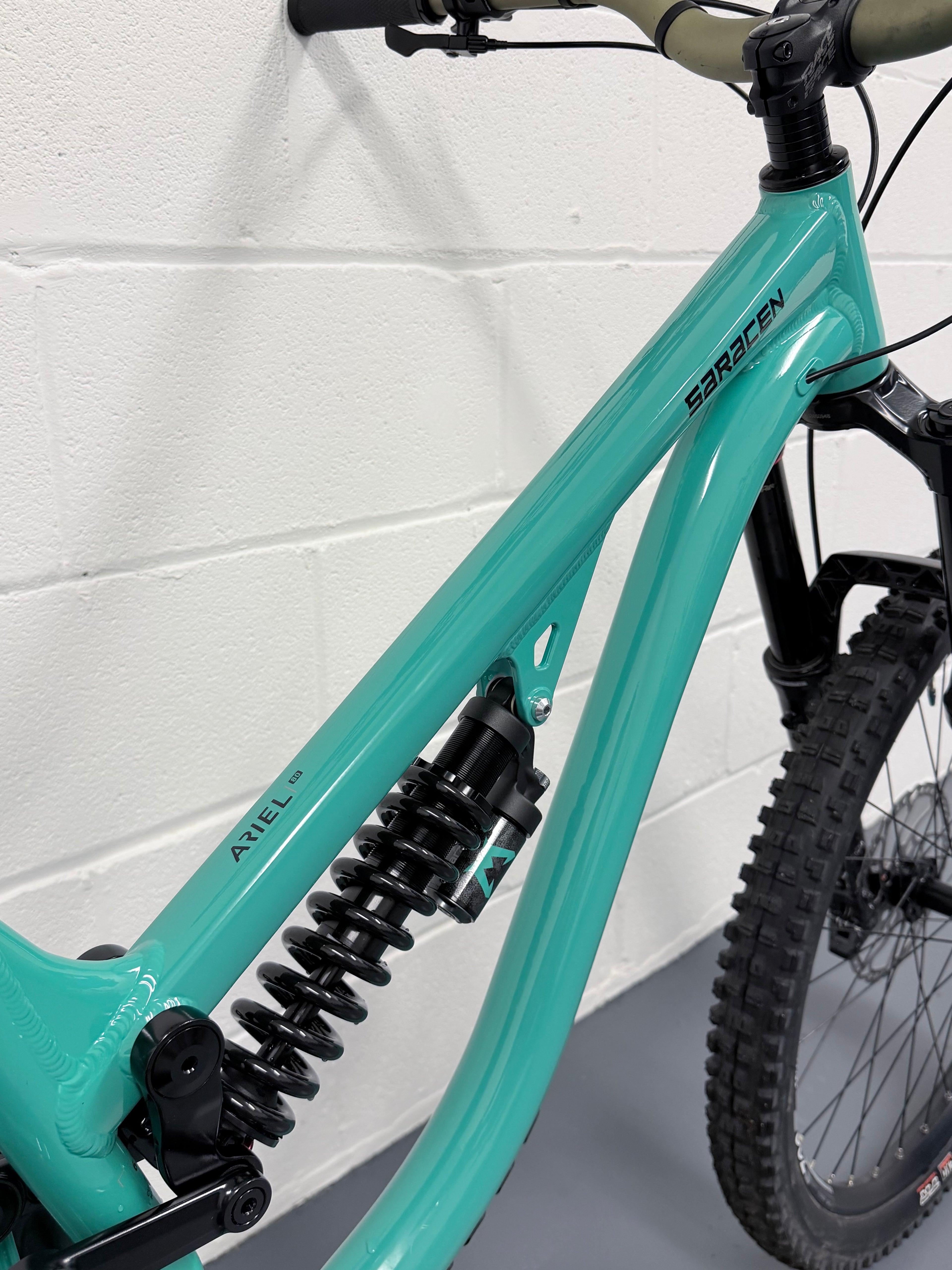 Large - 2025 Saracen Ariel 80 Full Suspension Mountain Bike - MTB - UPGRADED