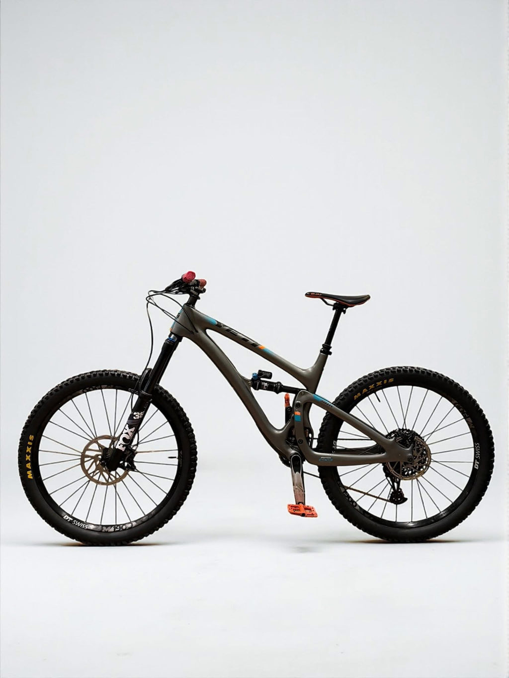 Medium - Yeti SB6 Carbon GX