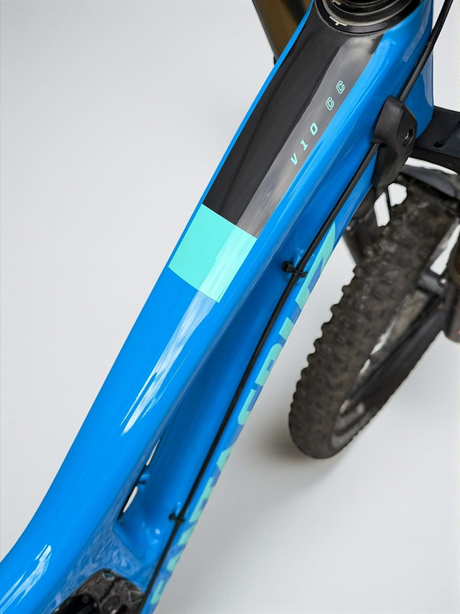 Large - Santa Cruz V10 Carbon CC