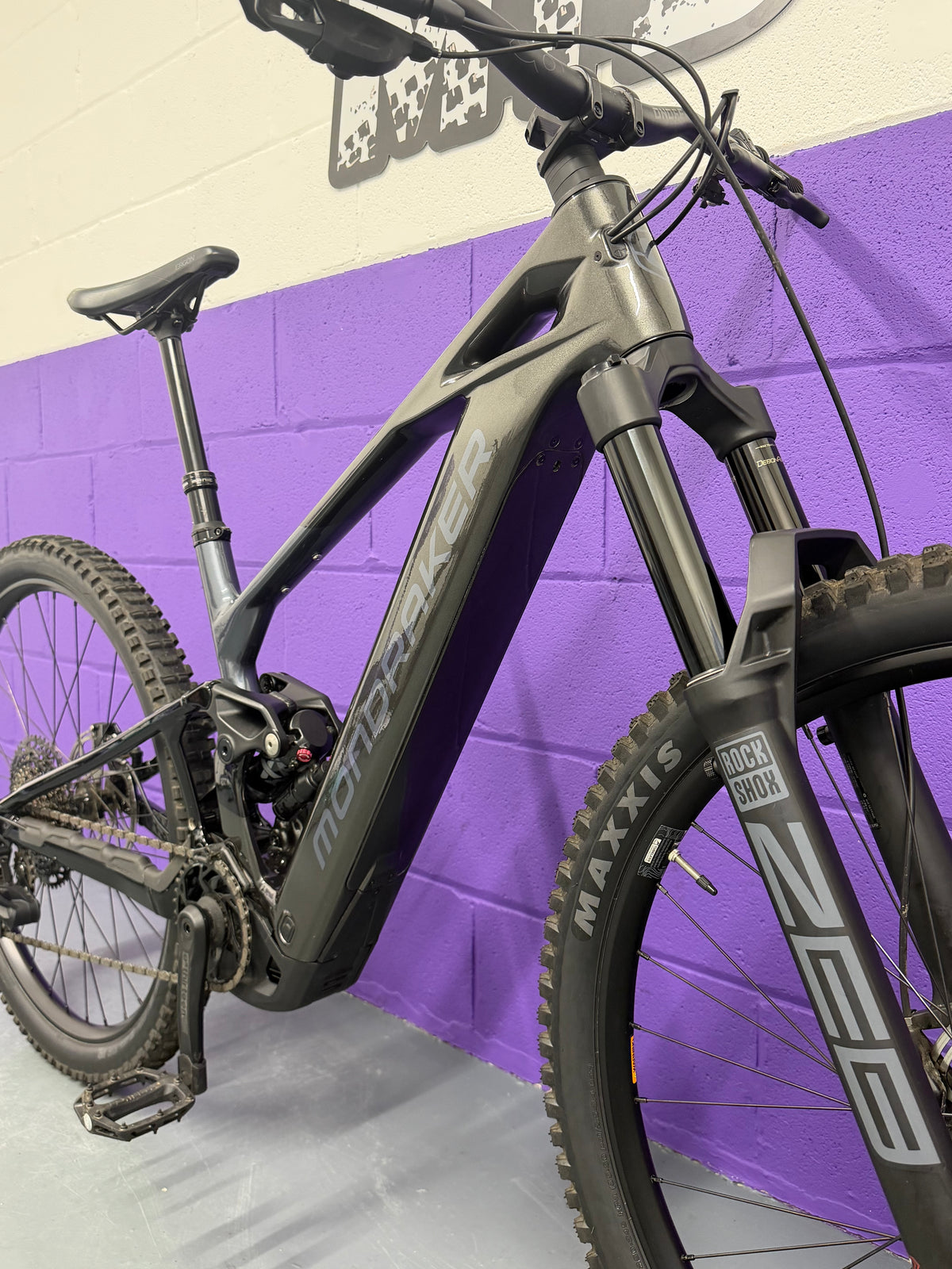 Medium / 2026 Mondraker Crafty Carbon S - 128 Miles Full Suspension Electric Mountain Bike / EMTB / MTB