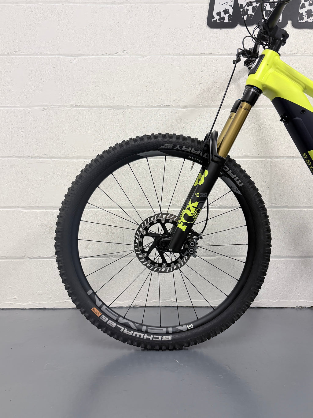 LARGE - 99 MILES! - HUSQVARNA HC5 FULL SUSPENSION ELECTRIC MOUNTAIN BIKE - EMTB - MTB