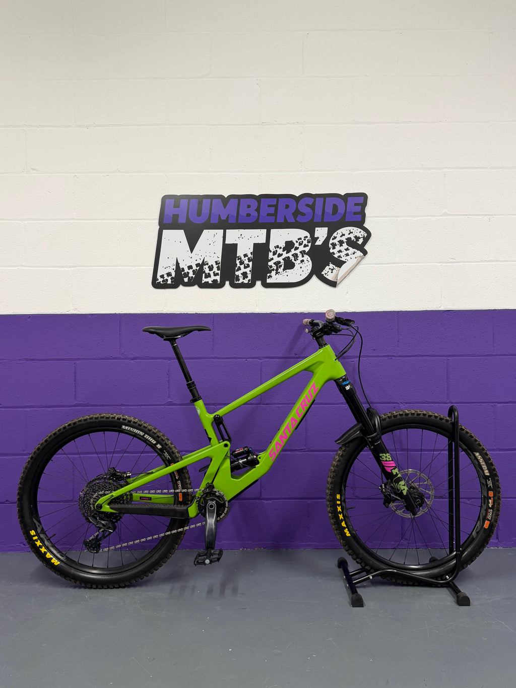 Large / 2022 Santa Cruz Nomad CS - Adder Green / MTB