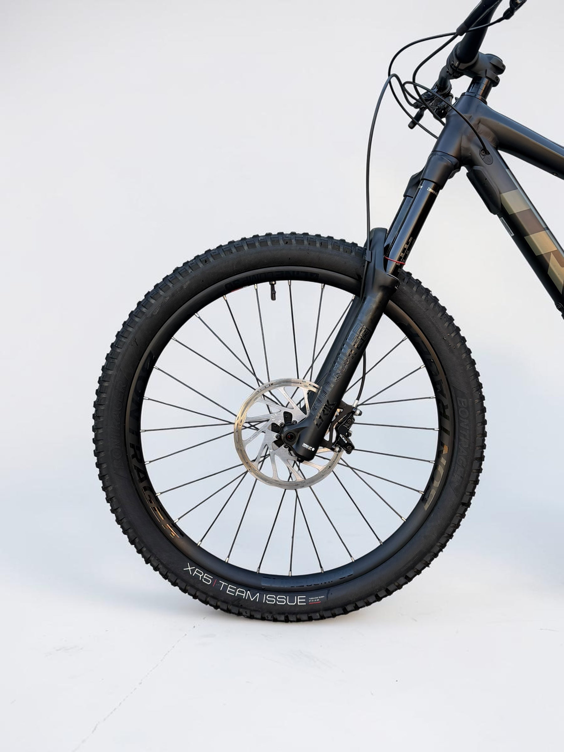 M/L - 2020 - TREK REMEDY 8