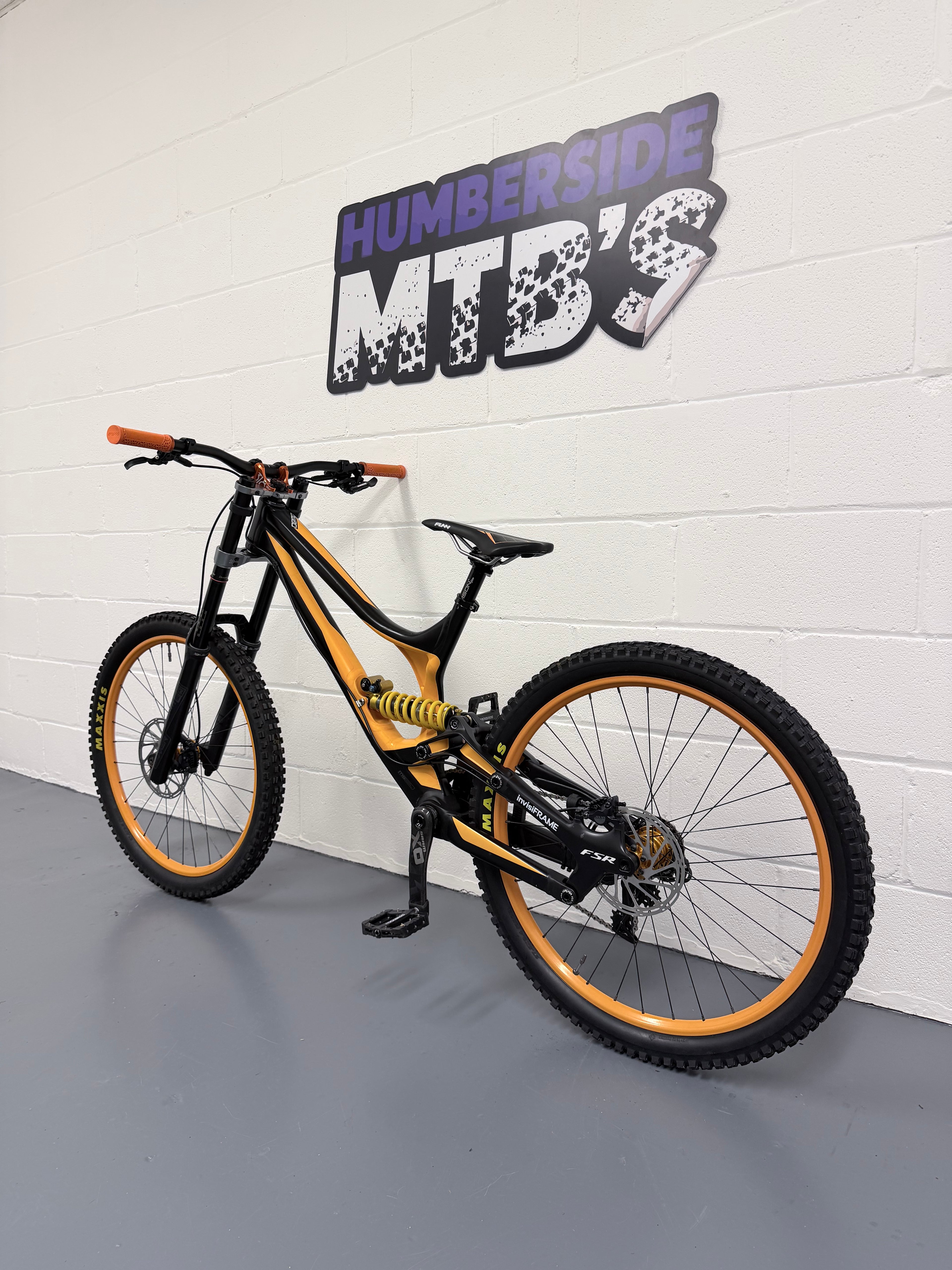 2017 Specialized Demo 8 Full Suspension Mountain Bike - MTB - DH