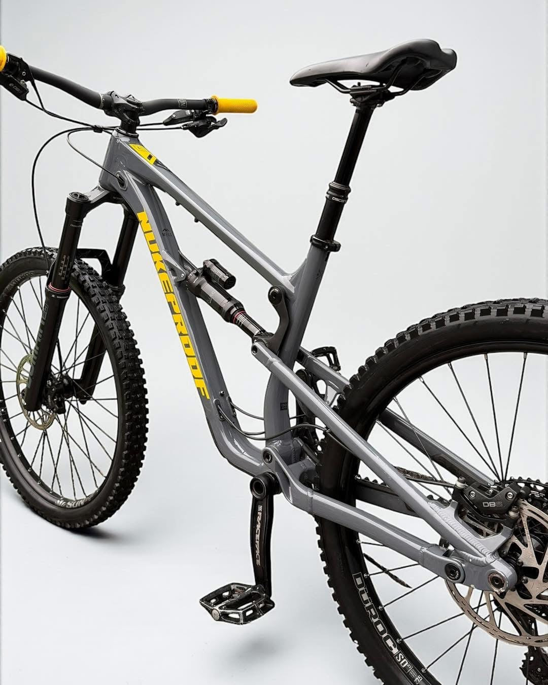 Large - Nukeproof Mega 290 Comp