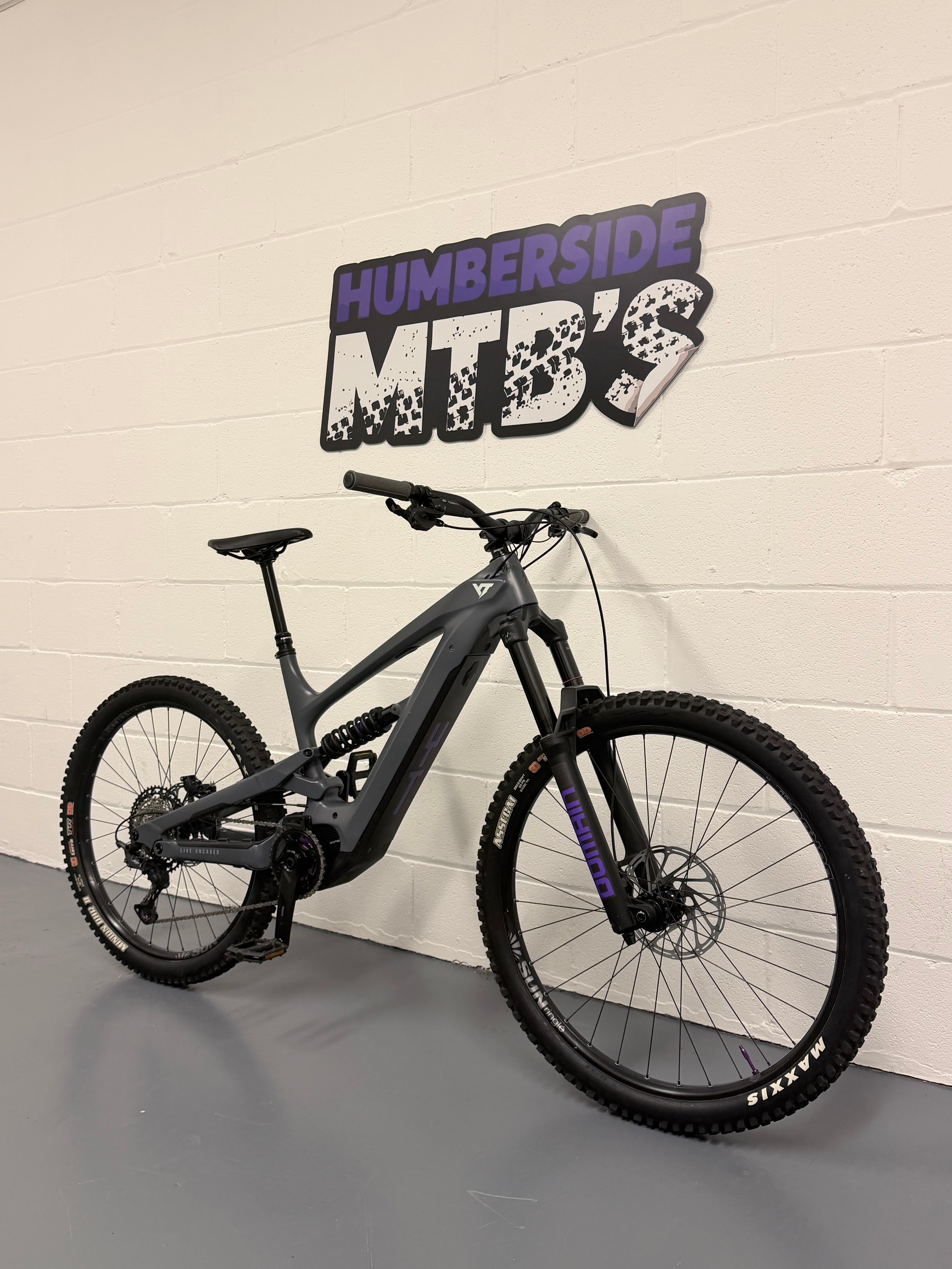 Large - 339 miles - 2024 YT Decoy MX Core 1 Full Suspension Electric Mountain Bike - EMTB - MTB