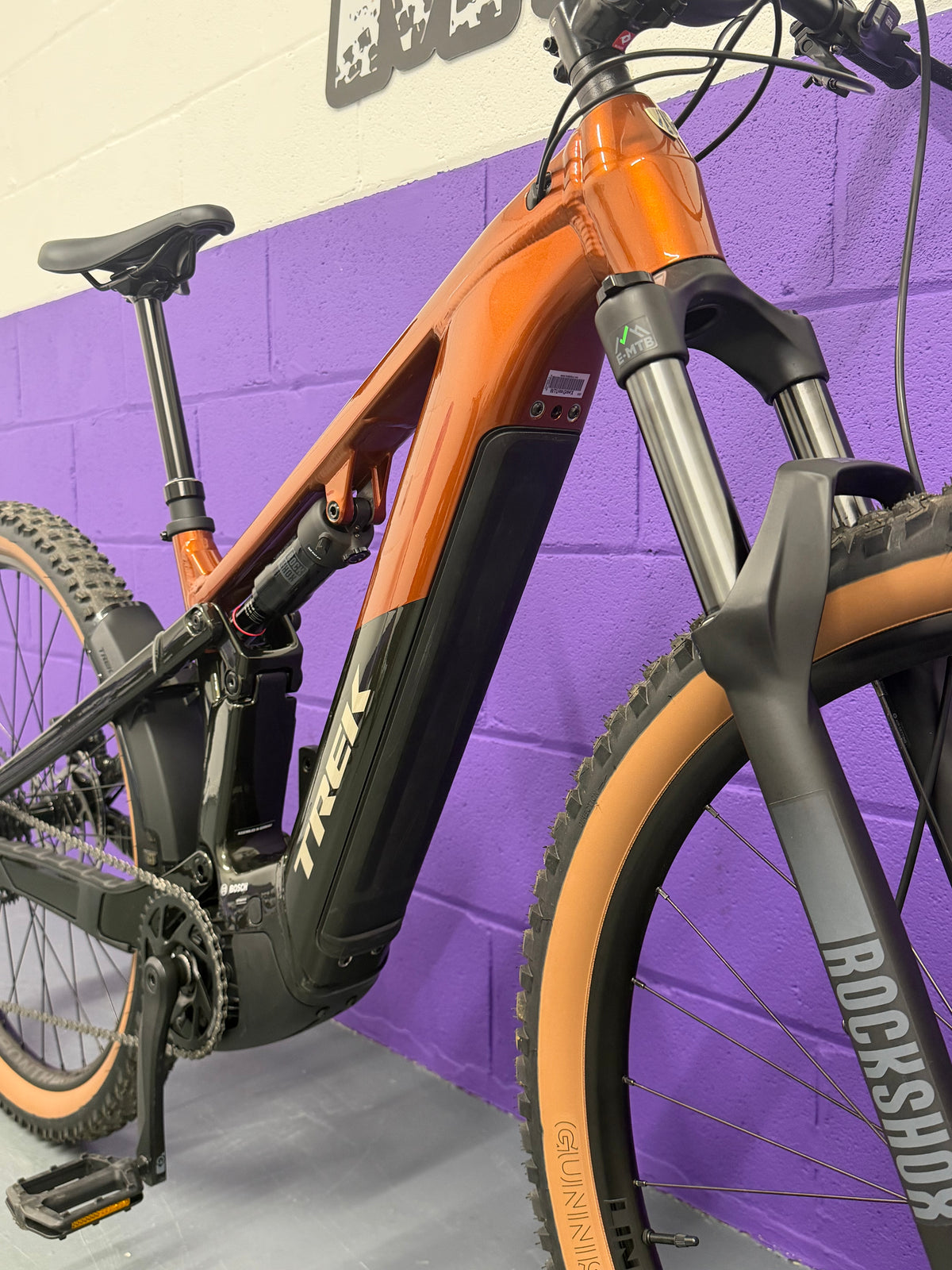 Medium / 2027 Trek Powerfly FS+ 4 - 12 MILES! / EMTB / E-BIKE / MTB