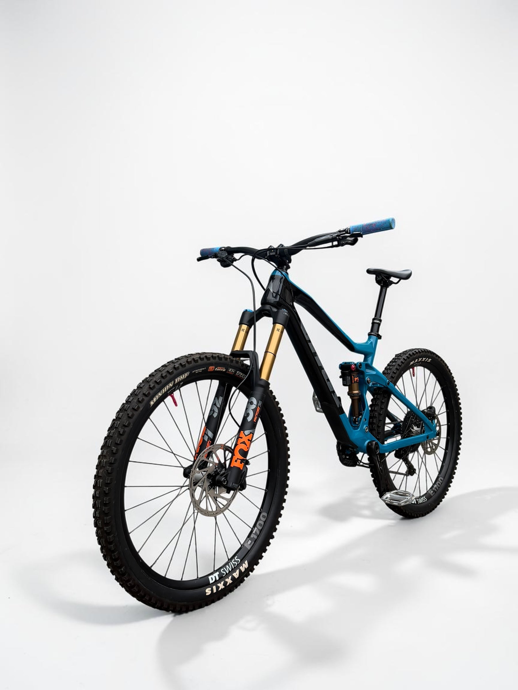 Medium - Vitus Sommet 27 CRX