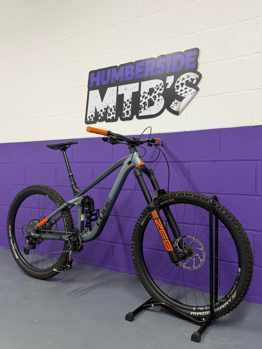Large / 2021 Cube Stereo 170 TM Full Suspension Mountain Bike / Rare / MTB