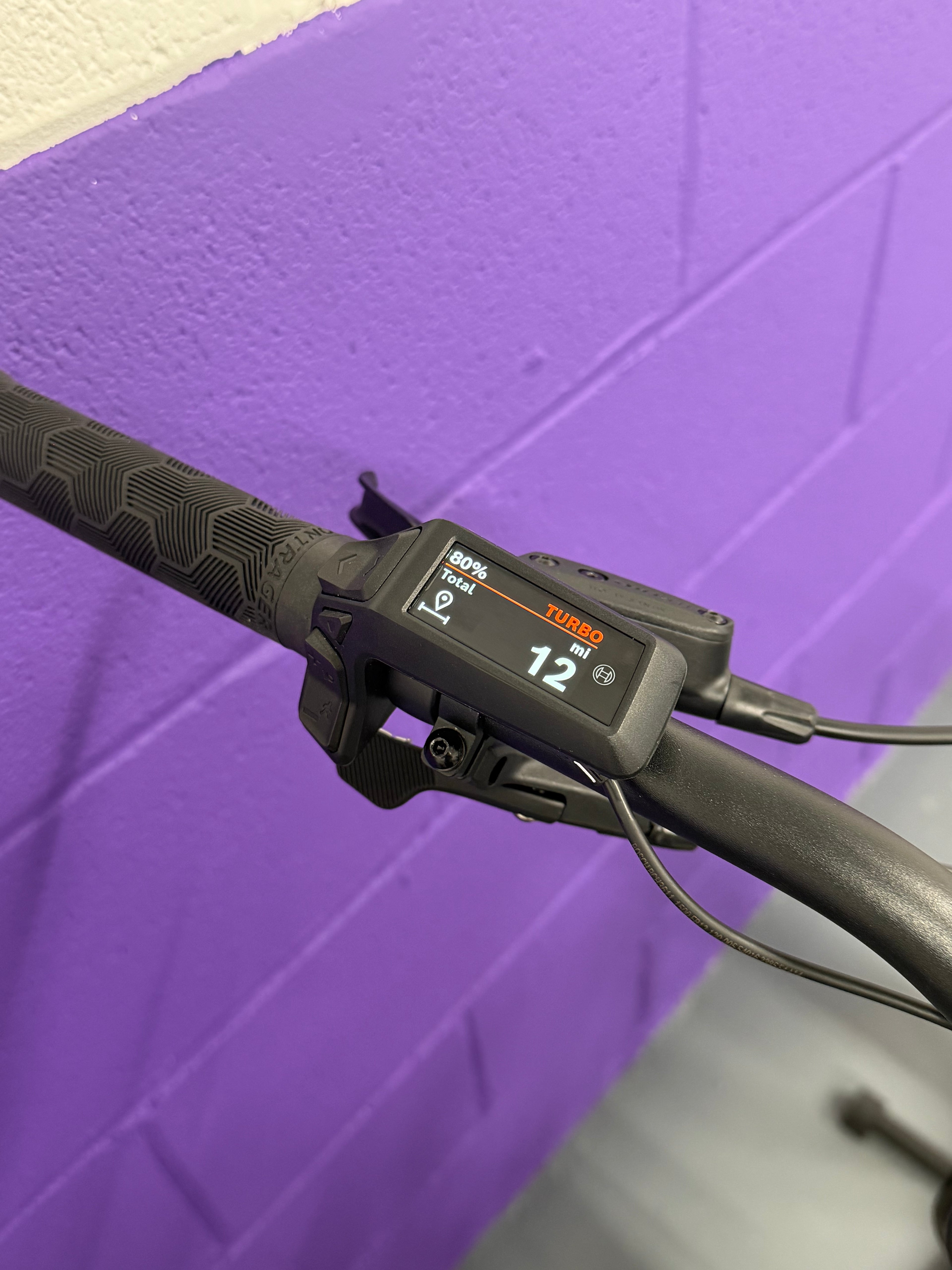 Medium / 2027 Trek Powerfly FS+ 4 - 12 MILES! / EMTB / E-BIKE / MTB