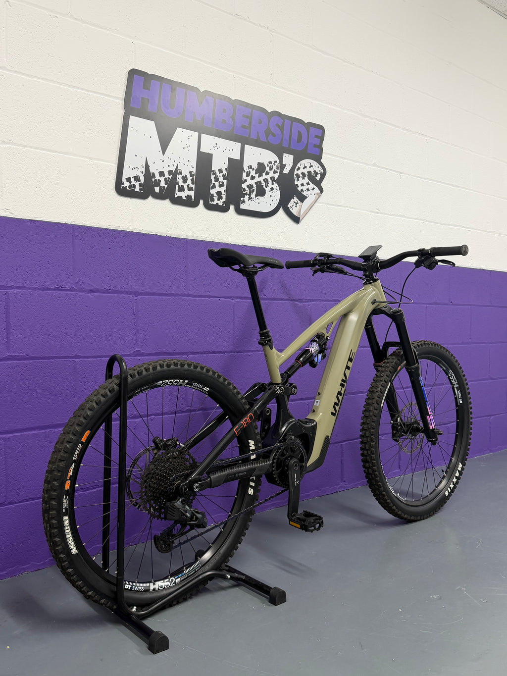 Medium - 2025 WHYTE E180S - EMTB