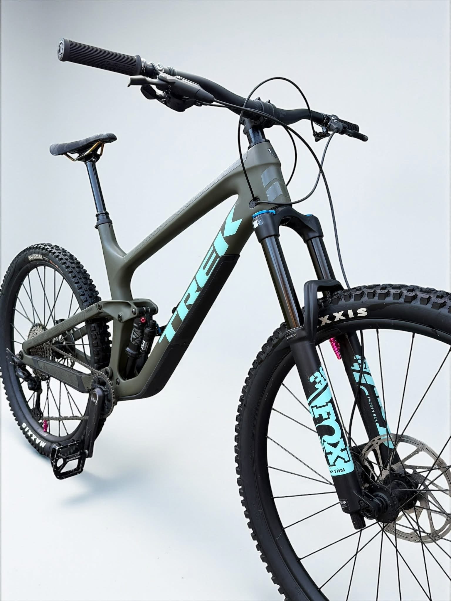 XL - Trek Slash 9.8 XT