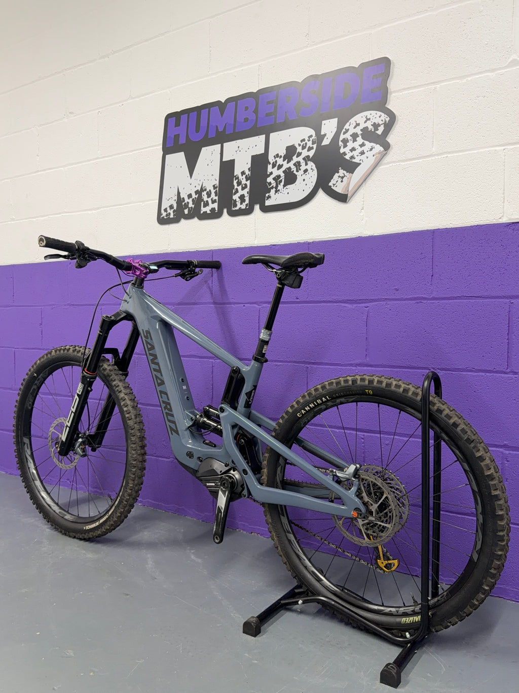 Medium / 2023 Santa Cruz Heckler C MX Full Suspension Electric Mountain Bike / EMTB / MTB