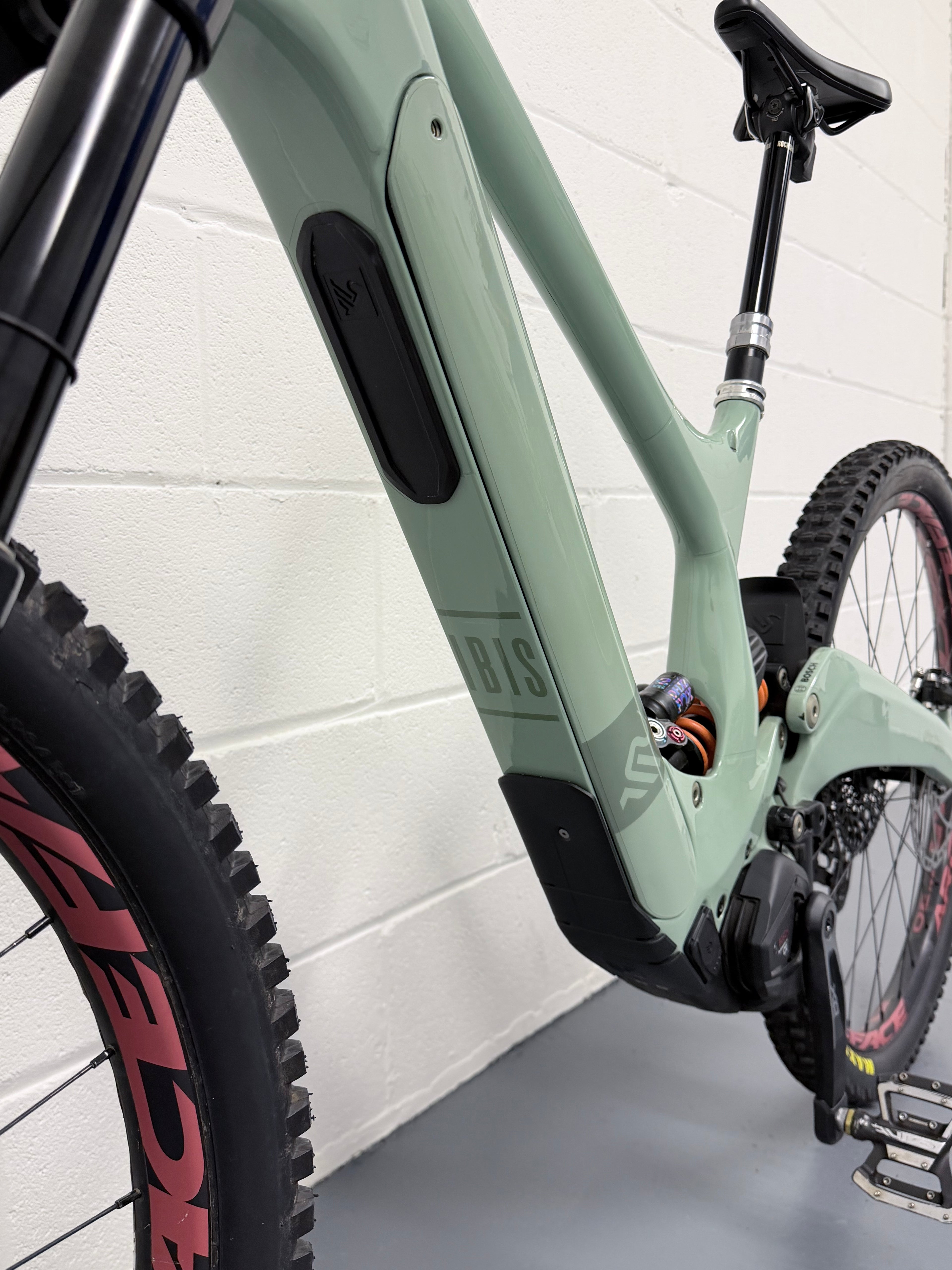 XL - 444 Miles - 2025 IBIS OSO 1.1 - UPGRADED Full Suspension Electric Mountain Bike - EMTB - MTB