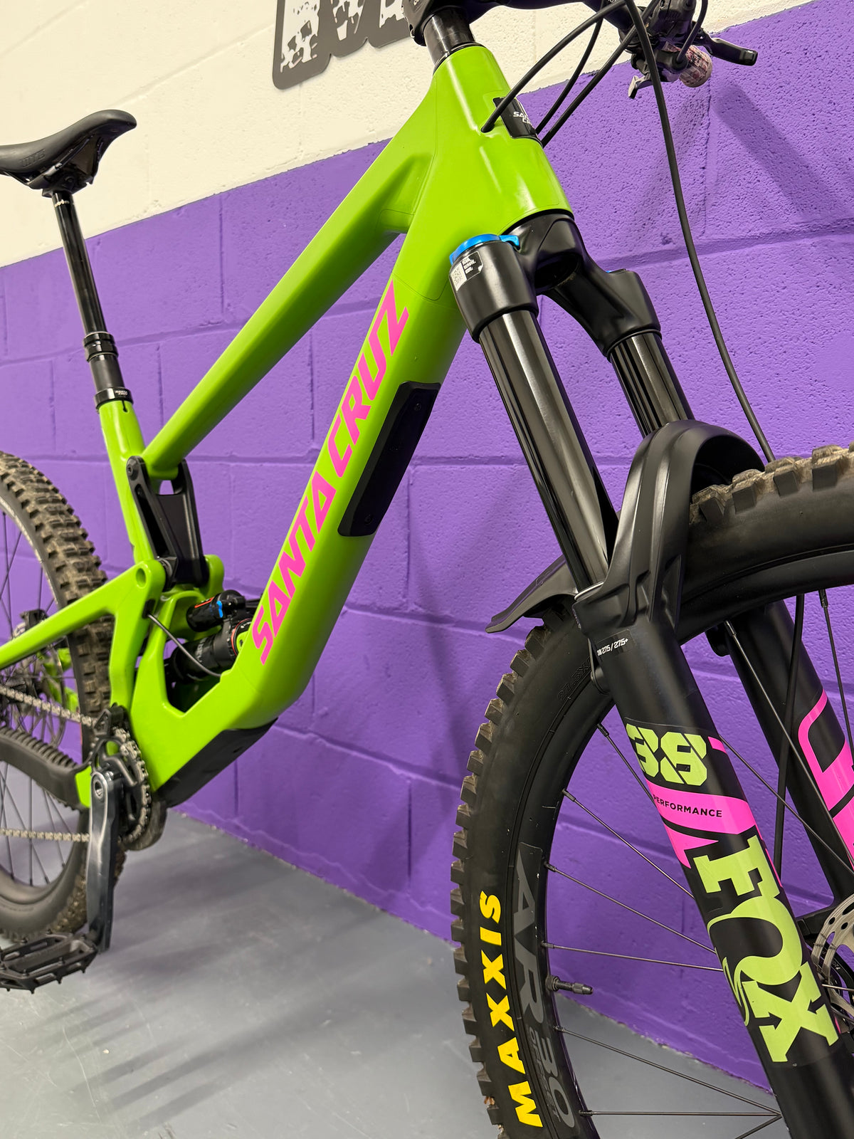 Large / 2022 Santa Cruz Nomad CS - Adder Green / MTB