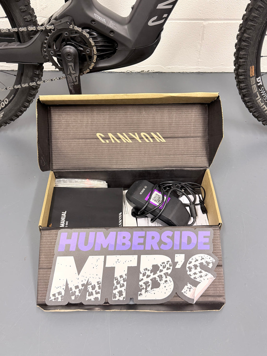 Large - 2024 Canyon Strive: ON CFR Underdog Full Suspension Electric Mountain Bike - EMTB