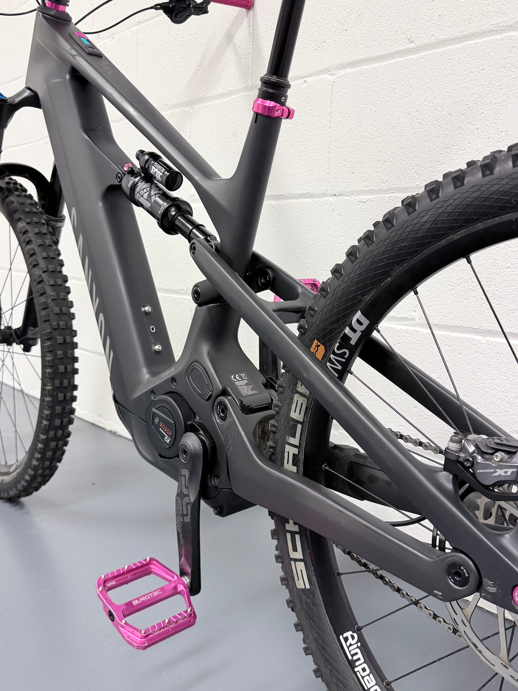 Large - 2024 Canyon Strive: ON CFR Underdog Full Suspension Electric Mountain Bike - EMTB