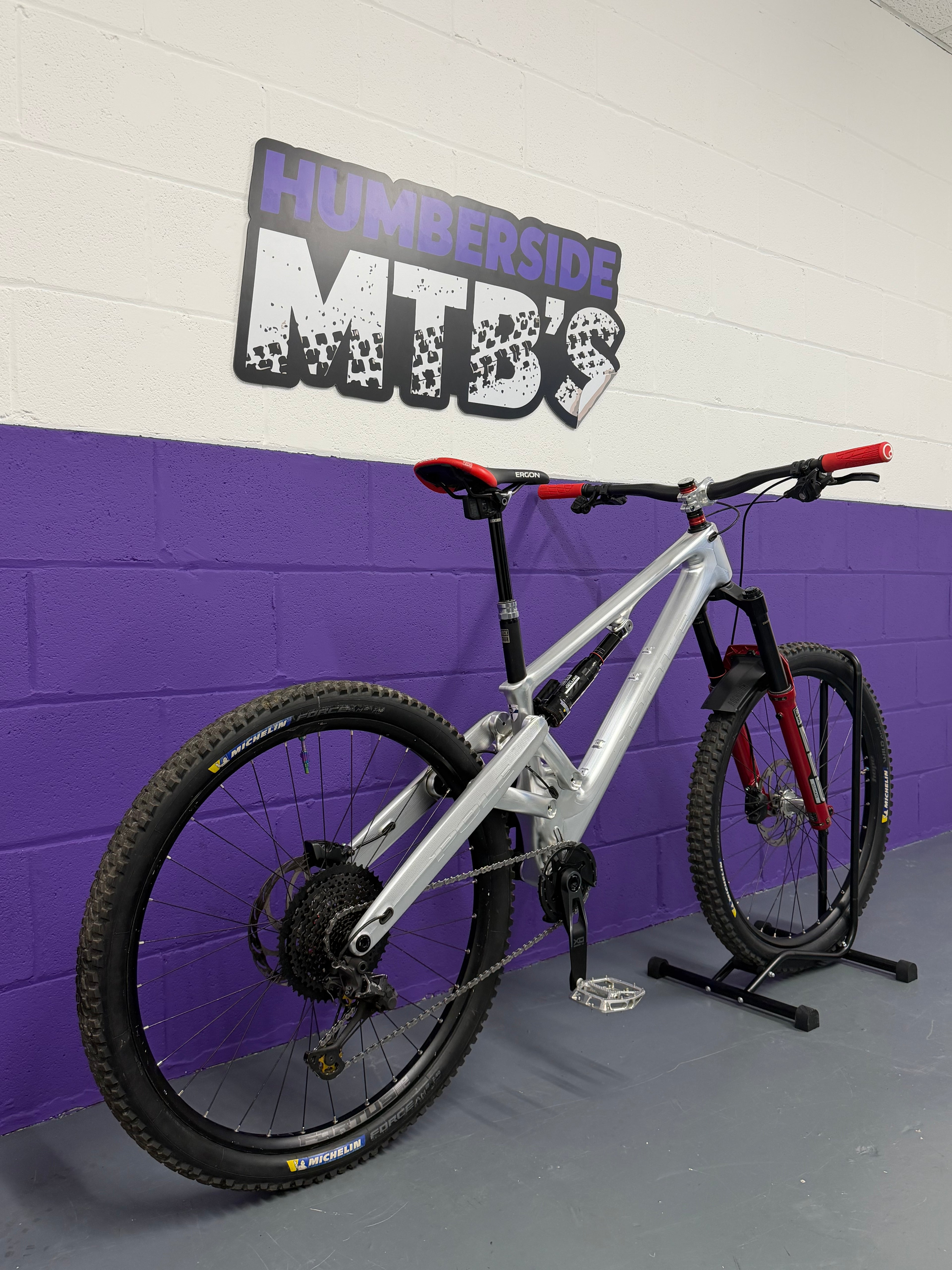 Medium - Pole Vikkela full suspension mountain bike - UPGRADED - SUPER RARE