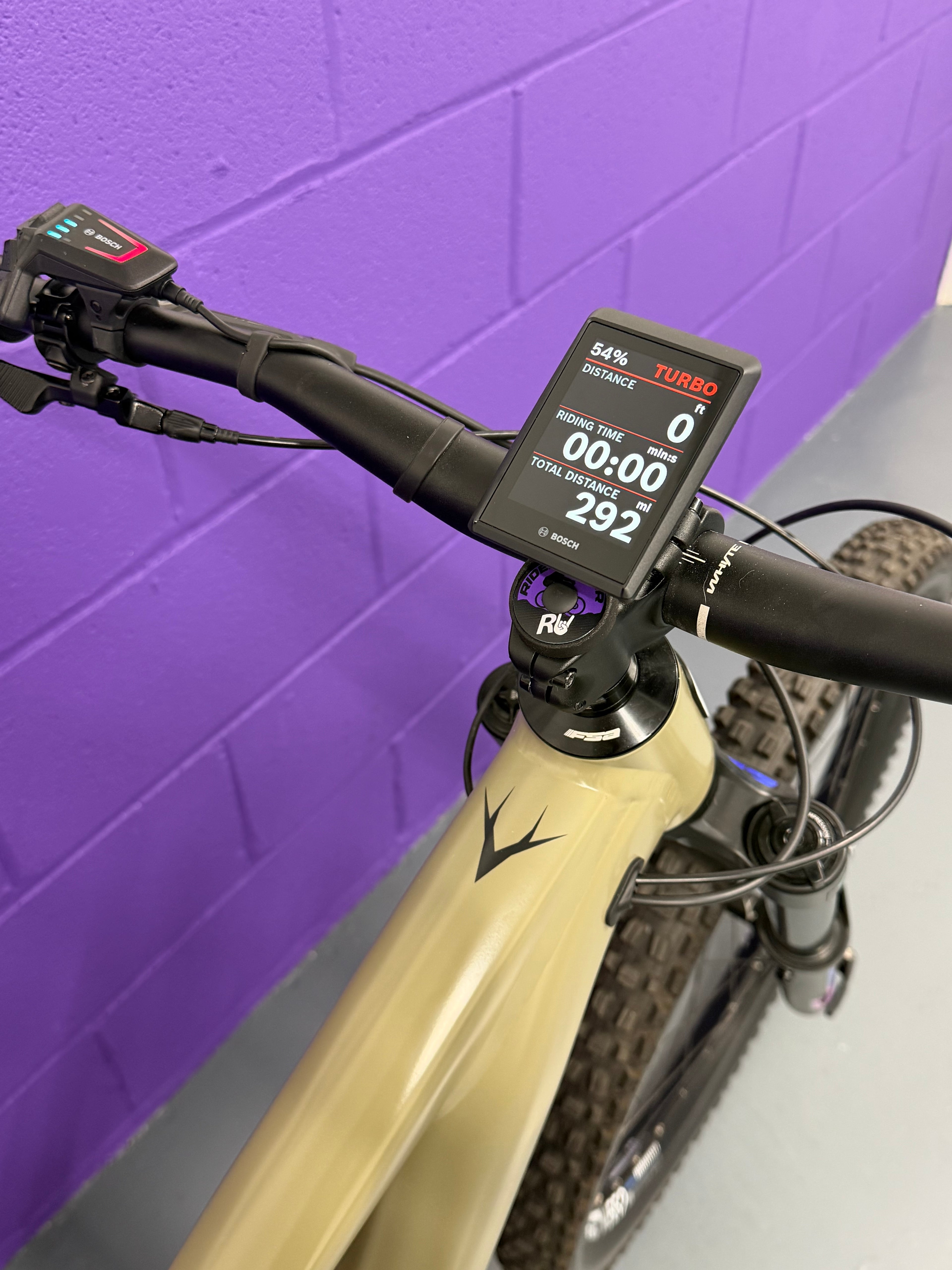Medium - 2025 WHYTE E180S - EMTB