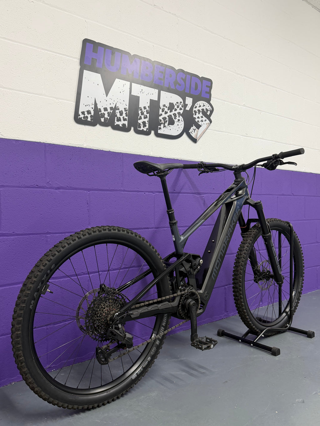 Medium / 2026 Mondraker Crafty Carbon S - 128 Miles Full Suspension Electric Mountain Bike / EMTB / MTB