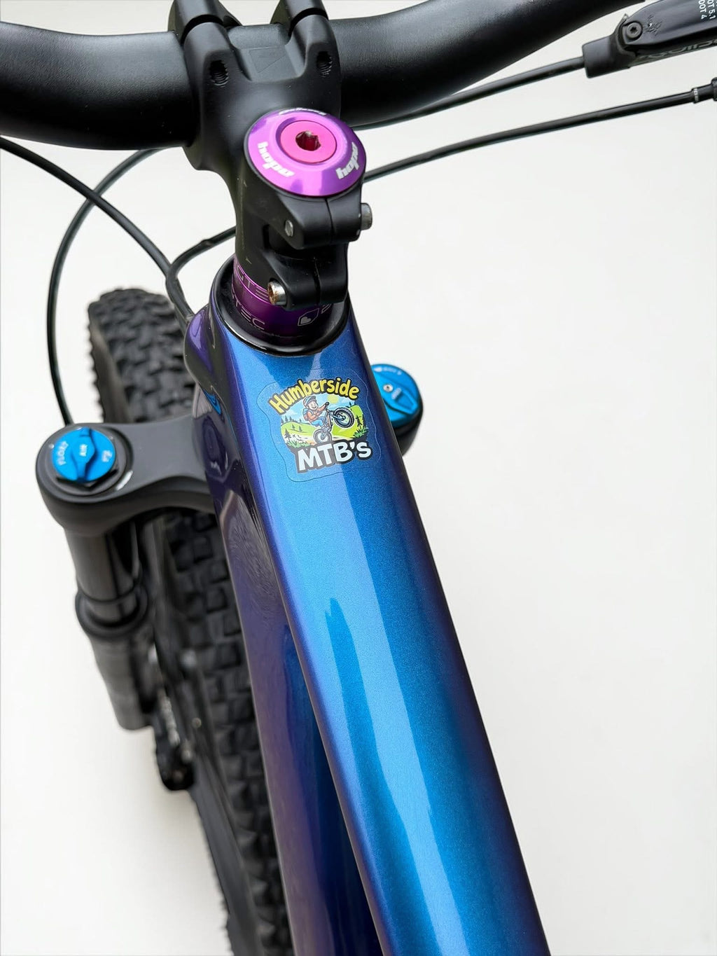 Medium - Specialized Stumpjumper Comp
