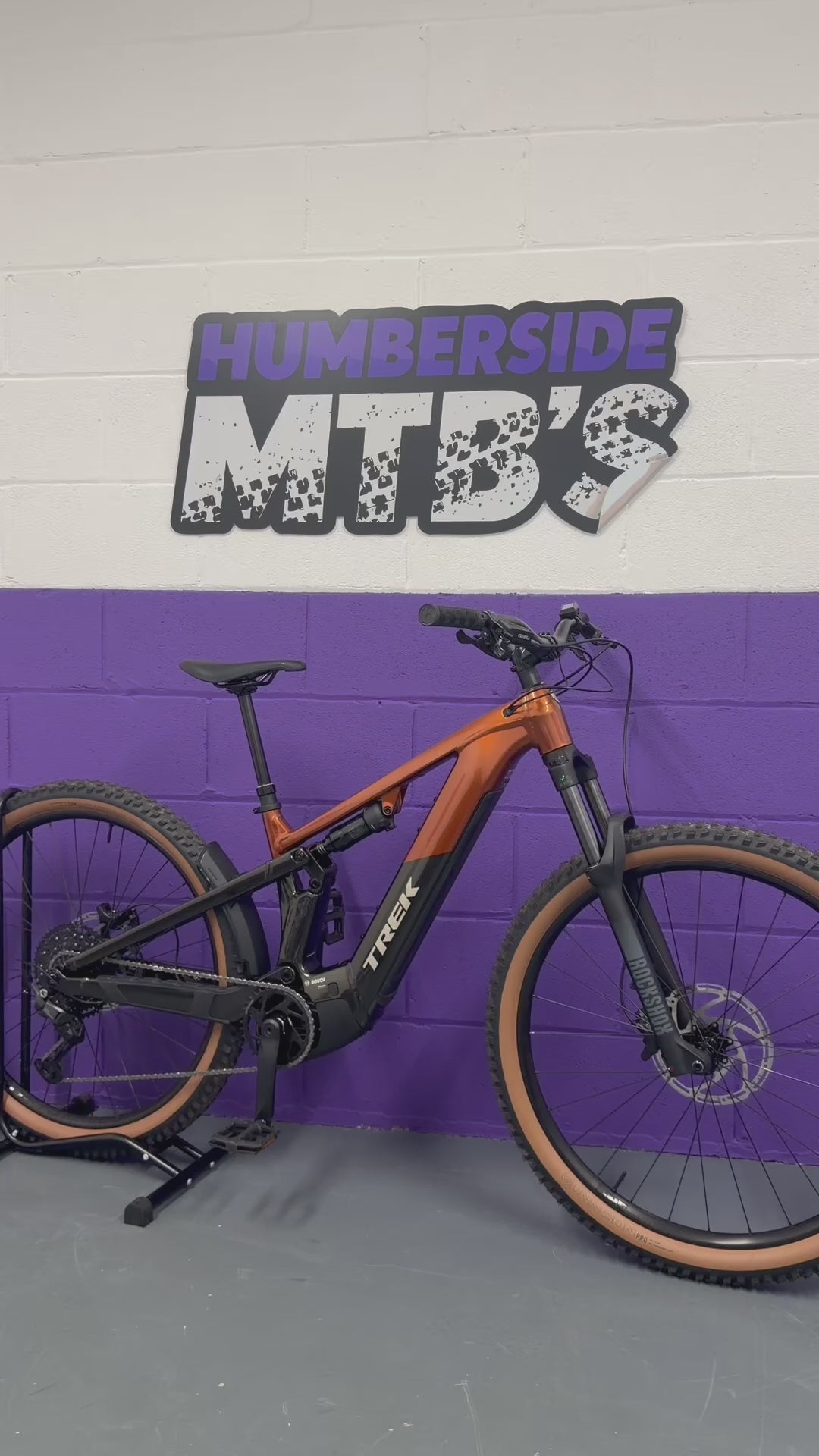 Medium / 2027 Trek Powerfly FS+ 4 - 12 MILES! / EMTB / E-BIKE / MTB