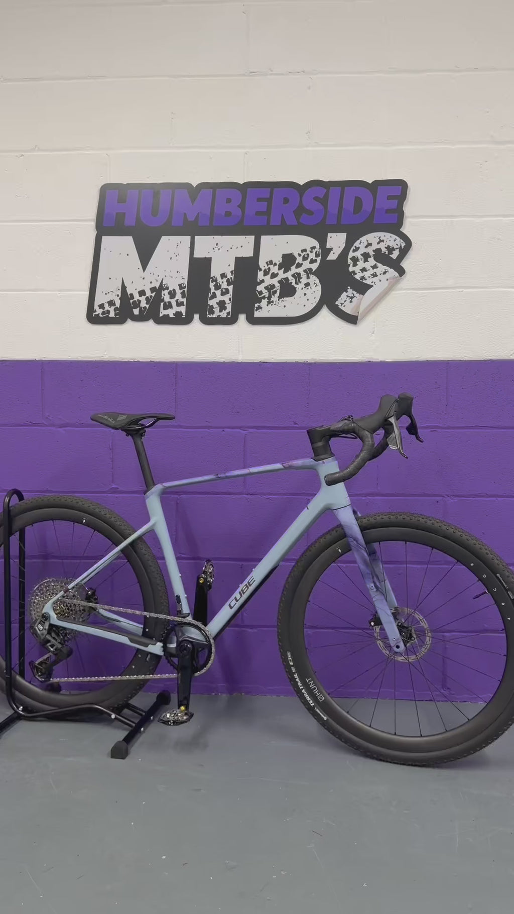 Medium - 2025 CUBE NUROAD C:62 EX CARBON - UPGRADED - GRAVEL BIKE